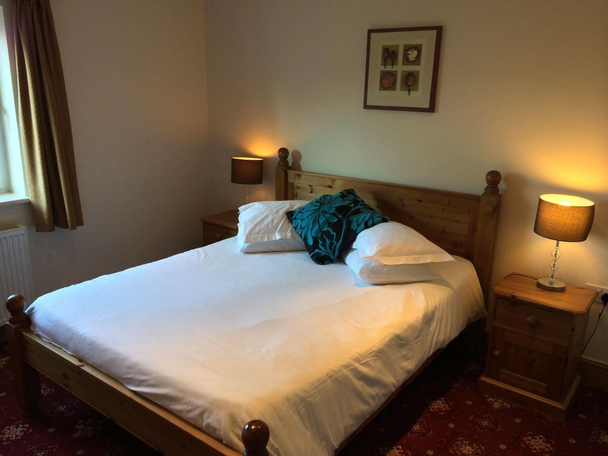 Hunters Lodge Inn Wincanton Extérieur photo